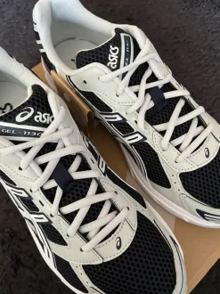 Asics 1130 Classic Black White