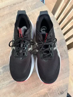 Asics Gel Nimbus 27 Hardloopschoenen