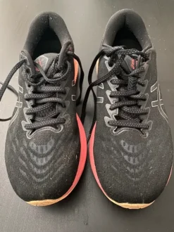 Asics GT-2000 11 maat 42