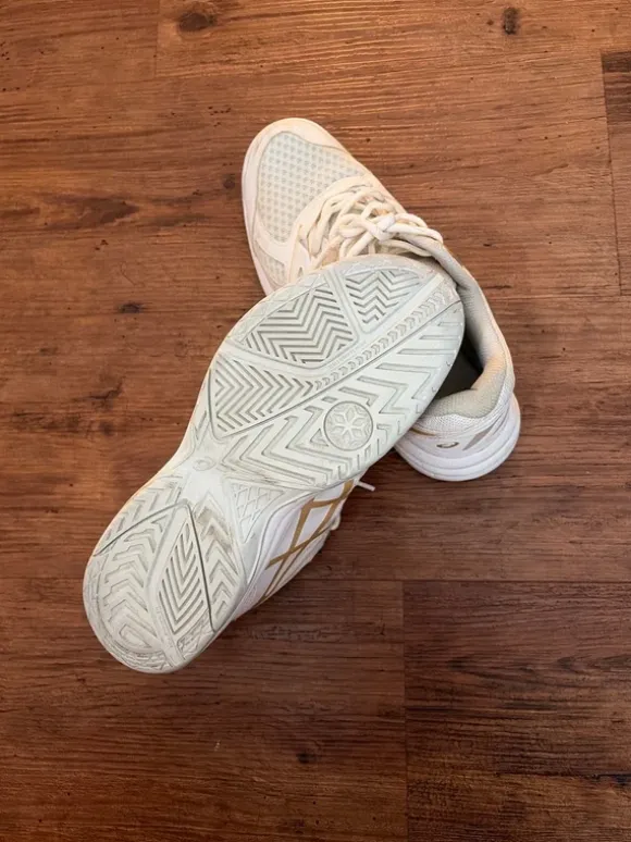 ASICS Hallenschuhe