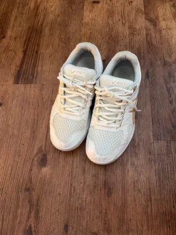 ASICS Hallenschuhe