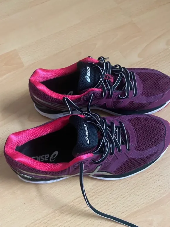 Asics Laufschuhe Damen pink lila schwarz 41,5