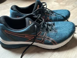 Asics Laufschuhe running schuhe