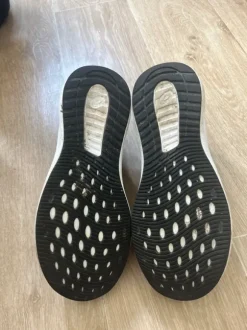 ASICS noires & blanches 👟 Ultra confort | Très bon état