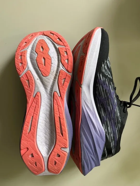 Asics Novablast 3