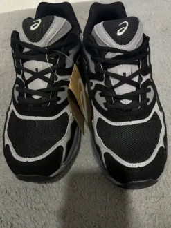 Asics Sneaker NYC - Größe 45 - Schwarz/grau