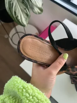 Asos leopard instappers