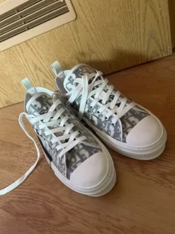 B23 Schuhe