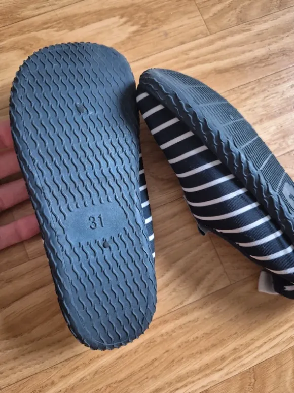 Badeschuhe