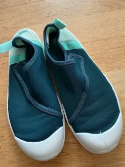 Badeschuhe / Neoprenschuhe Decathlon Gr 32-33