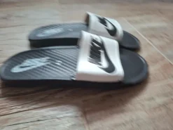 Badeschuhe vom Nike Gr 43