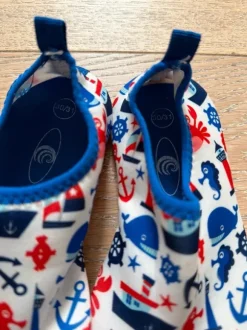 Badeschuhe in Größe 30/31