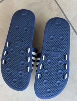 Badslippers m 44