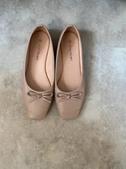 Ballerina beige square foot Mary Jane ballet flat