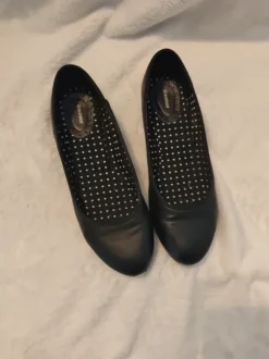 Ballerina schwarz glänzend
