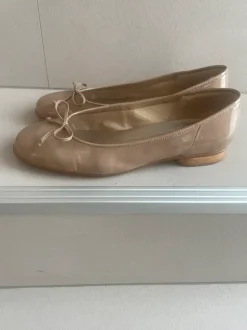 Ballerinas aus Lackleder von Gabor, Gr. 40
