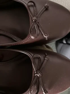 Ballerinas Braun mit Absatzt Bershka neu // Stockholm Style// Ballerinas