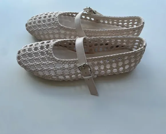 Ballerinas in beige/creme