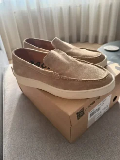 Beige loafers maat 39