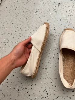 Bequeme beige Espadrilles aus Canvas