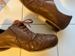 Berluskas Schuhe, braun Schnürsenkel, Leder Portugal