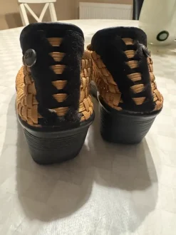 Bernie Mev Keilabsatz Sandalen / Slip-On Gr. 39 NEU Schrankauflösung