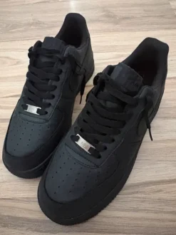 Black AirForce 1
