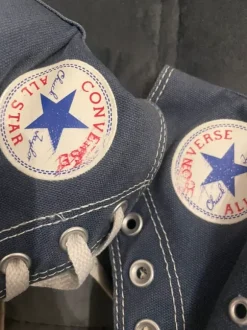 Blaue converse