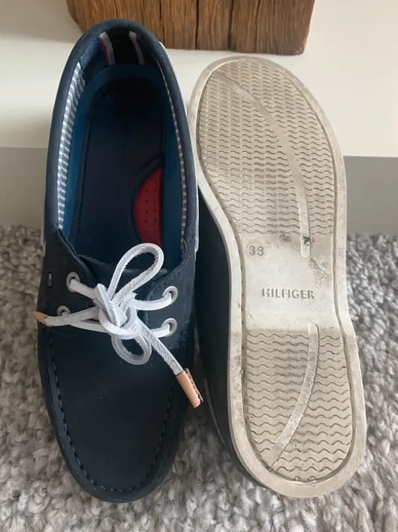 blaue Tommy Hilfiger Segel/Bootschuhe/Loafer
