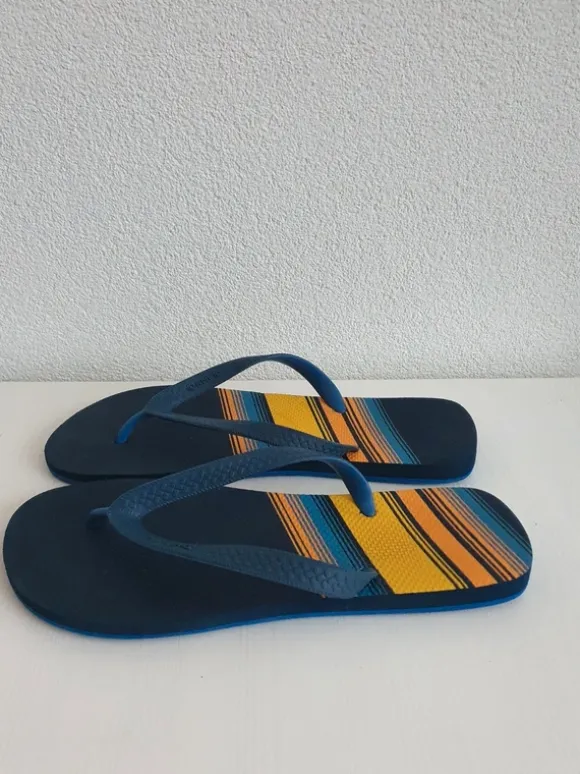 Blauwe teenslippers, mt 45 / 46 Olaian