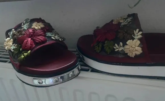 Blumen Sandalen/ Sandaletten 41