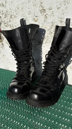 Boots & Braces 14-Loch Stiefel