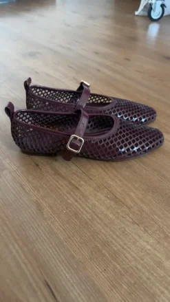 Bordeaux burgundy kleur flats