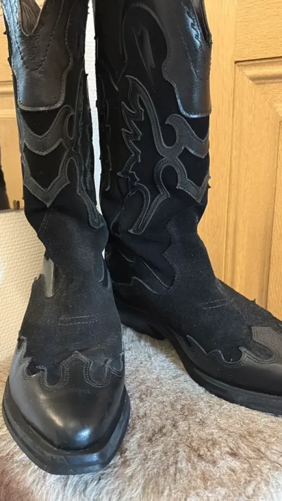 Bottes de cow-boy 🖤