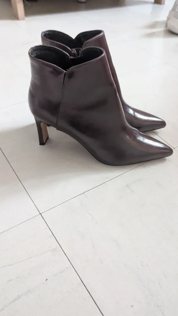 Bottines bordeaux foncées taille 40