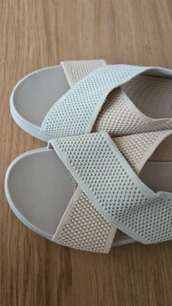 Brandneue Sandalen im Vivaia-Style