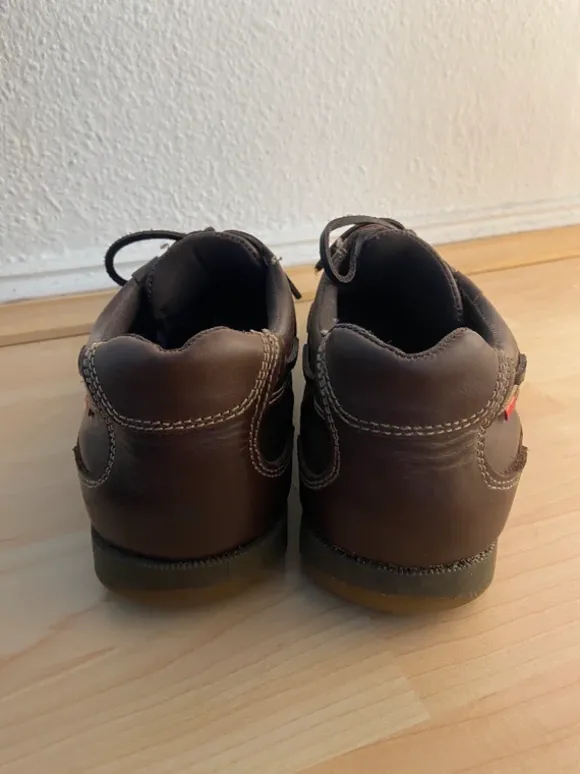 Braune Pierre Cardin Bootsschuhe