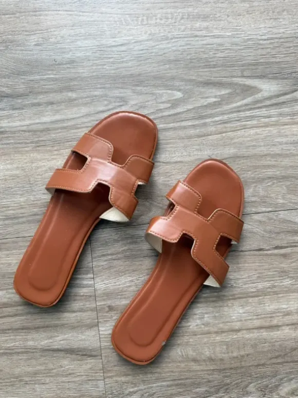 braune Sandaletten