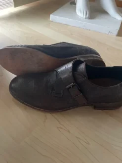 Brauner Voll-Lederschuh Hr 45 Herren