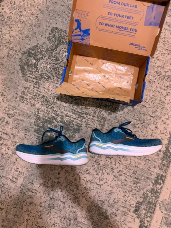 Brooks ghost 2 max
