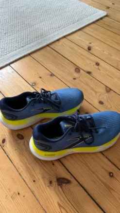 Brooks Laufschuhe