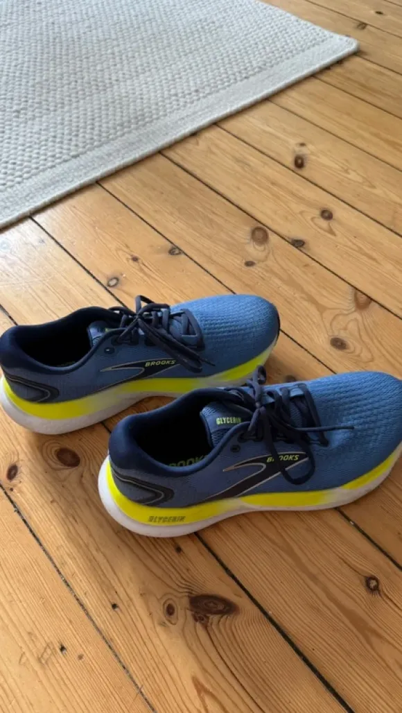 Brooks Laufschuhe