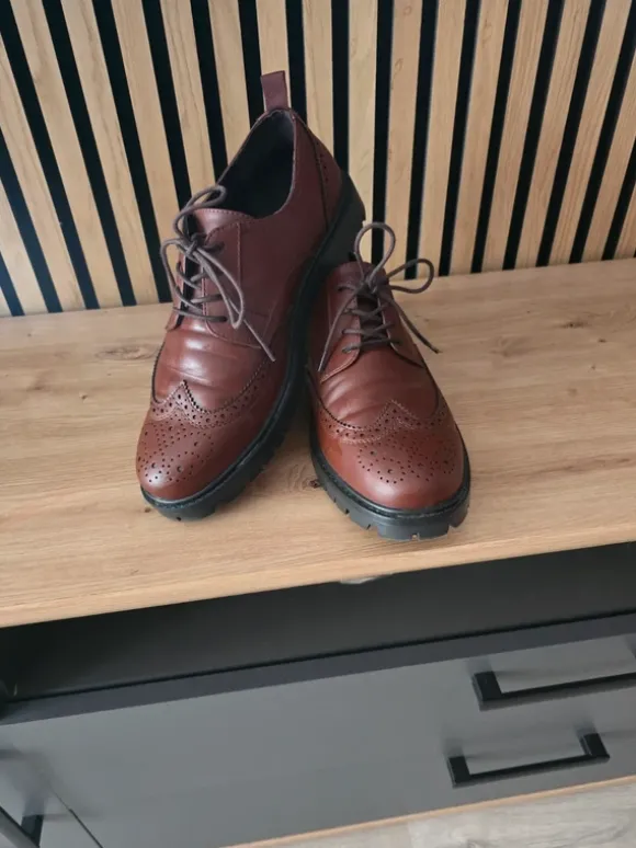 Budapester Brogues