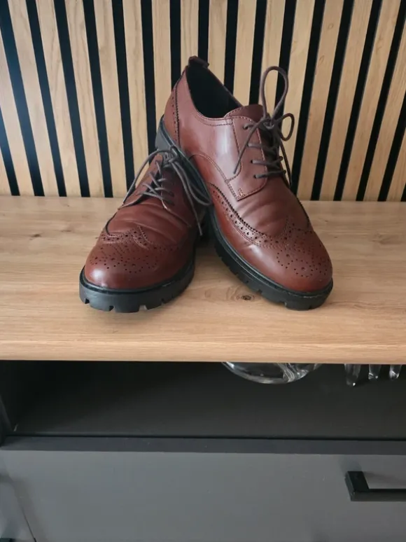 Budapester Brogues