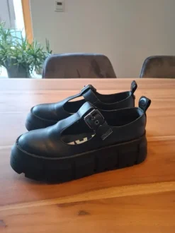 Buffalo Schuhe Gr 40