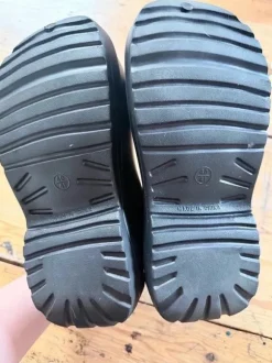 bulky clogs