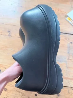 bulky clogs