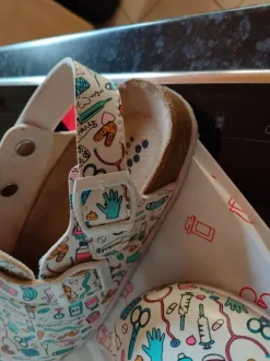 Bunte Clogs