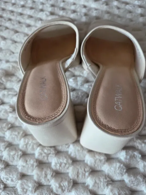 Catwalk Plateau Mules -Pantoletten beige Gr. 38