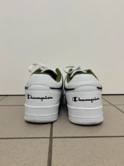 Champion RD18 Low Sneacker Weiß/Olive